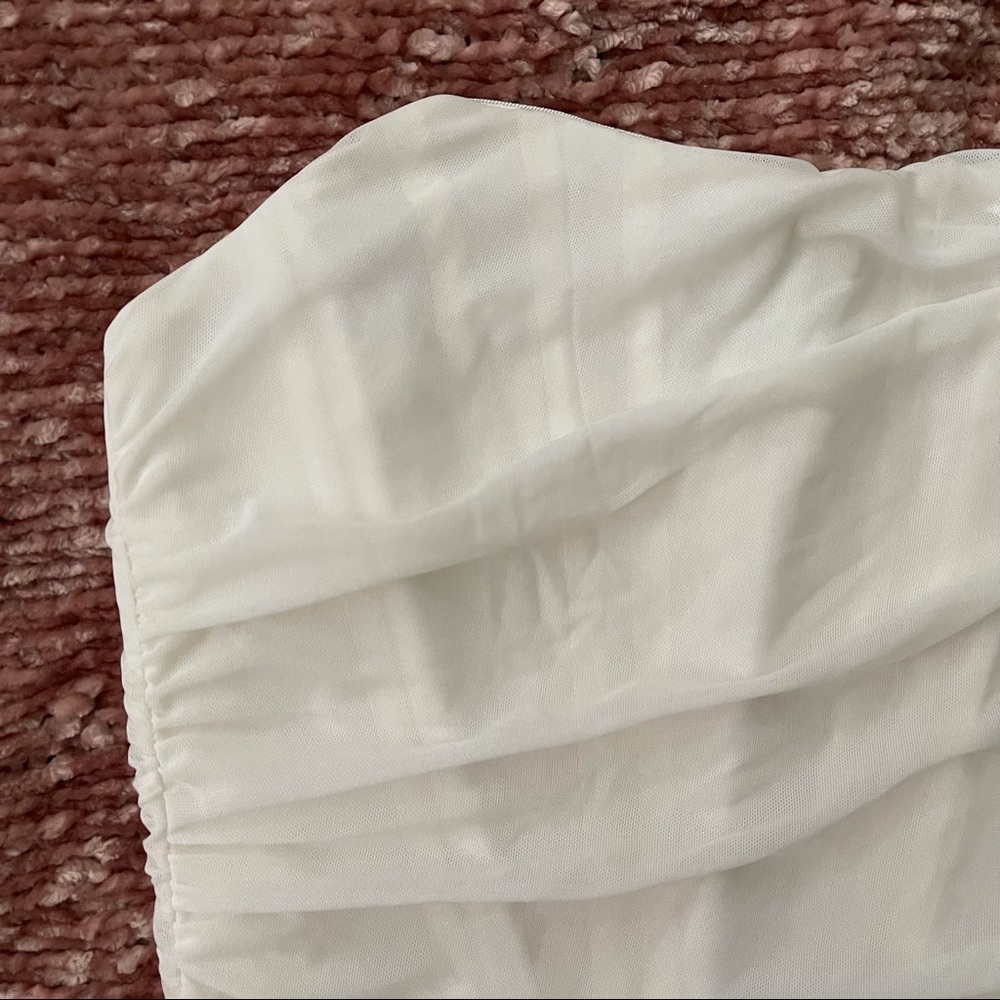 White corset - Picture 3 of 5